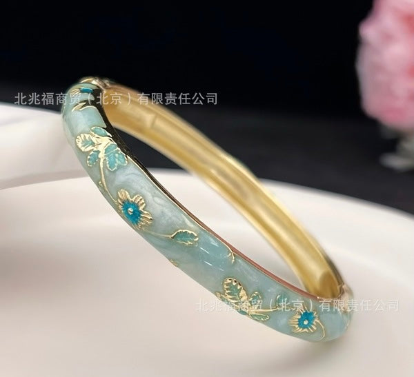 Victorian vintage bangles ✨